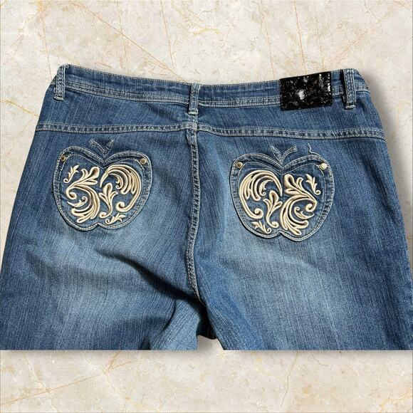 Vintage Apple Bottoms Jeans Women's 16 Blue Denim Y2K Embroidered Ella Wash - Picture 4 of 6